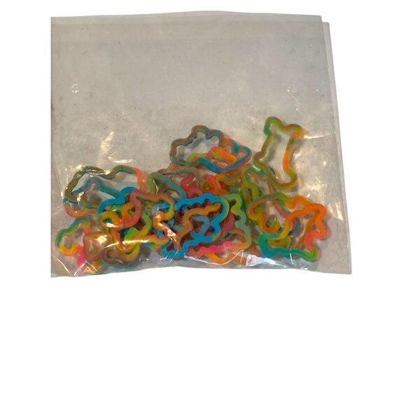 100 + Pcs Assorted Silicone Shaped Bandz Animal & Object Designs Kids Party Favo - Picture 2 of 10